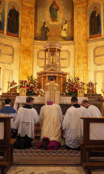 Mass-Ireland-Sacred Heart Church-Limerick